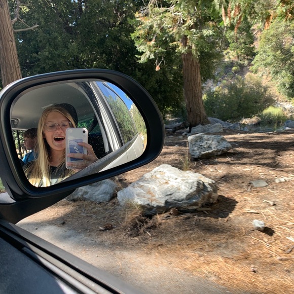 Profile Picture of Reese Buetow (@reese_buetow) on Poshmark