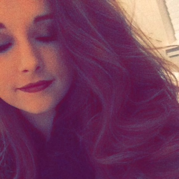 Profile Picture of Rachel Purselley (@rpurselley) on Poshmark