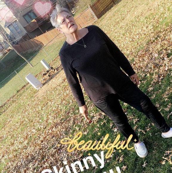 Profile Picture of Deborah Benson (@dbrhbenson) on Poshmark