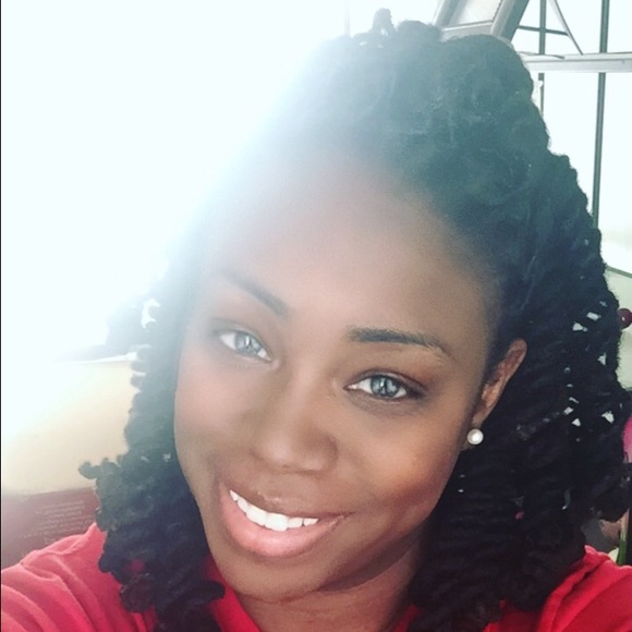 Profile Picture of Georgette Cain (@georgette7798) on Poshmark