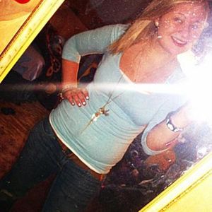 Profile Picture of Amanda Canary (@amandaalee24) on Myspace