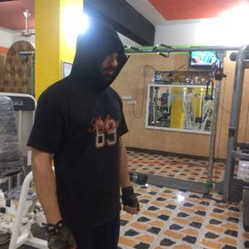 Profile Picture of faris (@drmoon565) on Pinterest