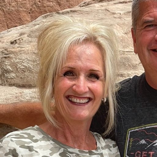 Profile Picture of lorisperry2 (@lorisperry2) on Tiktok