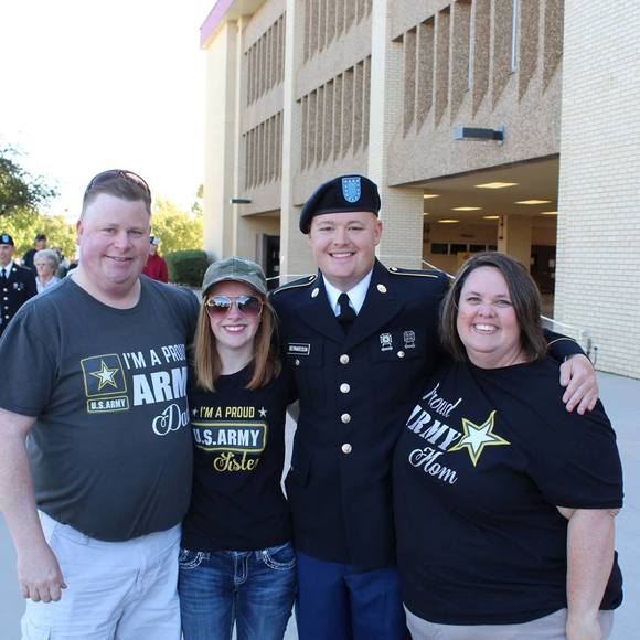 Jamie Bernardson - Poshmark Profile Picture of Jamie Bernardson (@jtbernardson) on Poshmark