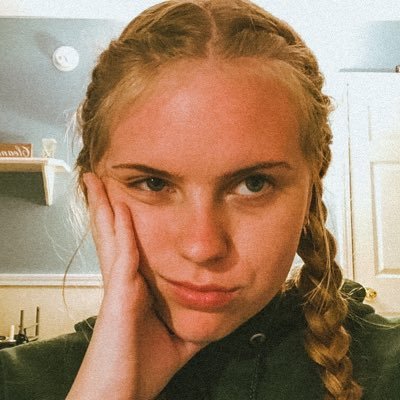 Profile Picture of Rebecca Shoemaker (@shewiiee_) on Twitter