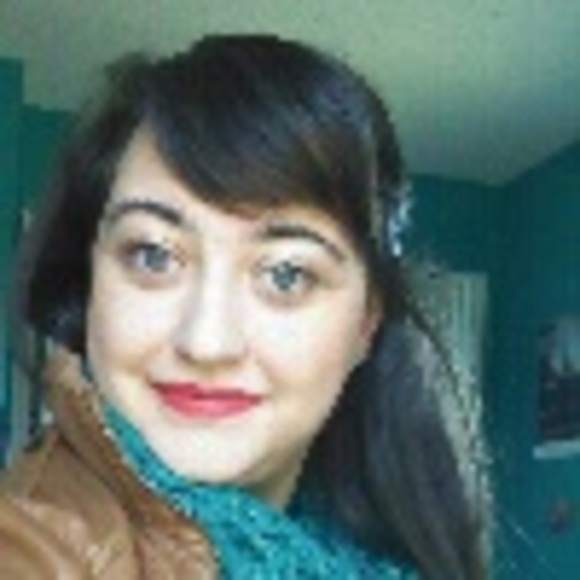 Profile Picture of Maggie Rumley (@maggie018) on Poshmark