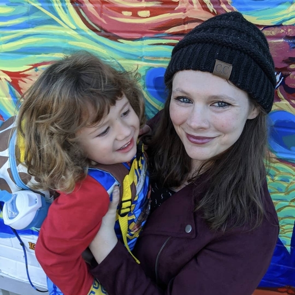 Sophia Delacroix - Poshmark Profile Picture of Sophia Delacroix (@sdelacr3) on Poshmark