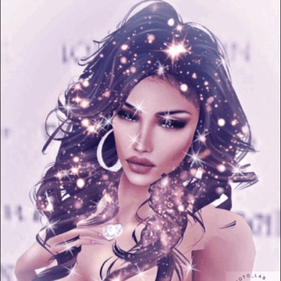 Profile Picture of Ana Greystone (@anagreystone) on Poshmark