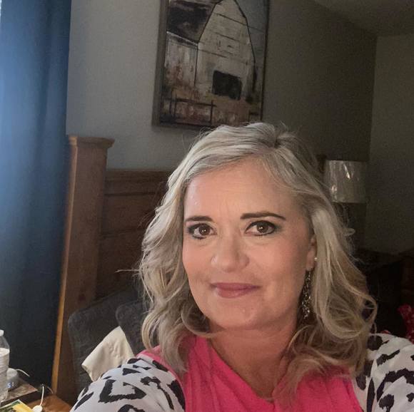 Profile Picture of Francesca Fowler (@owlspot12) on Poshmark