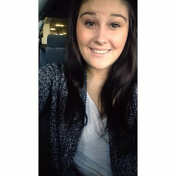 Profile Picture of Michaela Gillenwater (@michaelagh20) on Poshmark