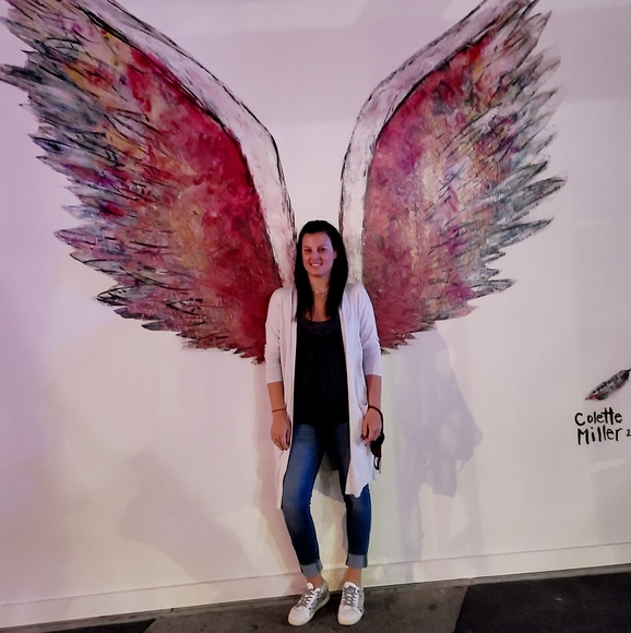 Profile Picture of Nikki Tarantello (@nikkishelton03) on Poshmark