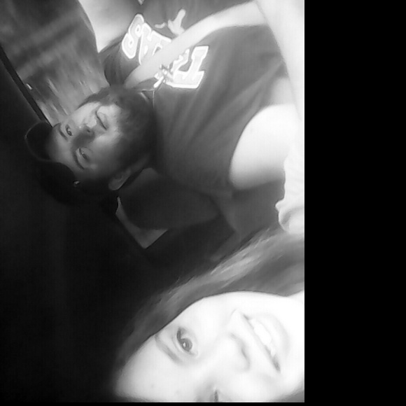 Profile Picture of Angela Neimeyer (@a_biddle) on Poshmark