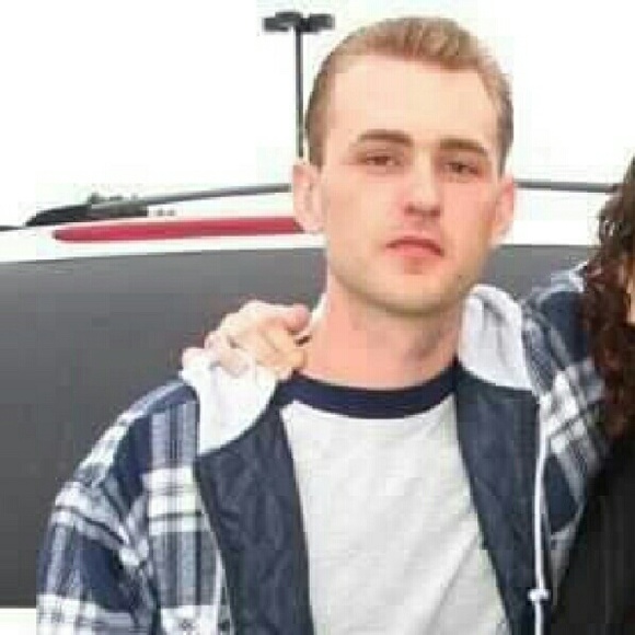 Profile Picture of Jonathan White (@jonnyblazes) on Poshmark