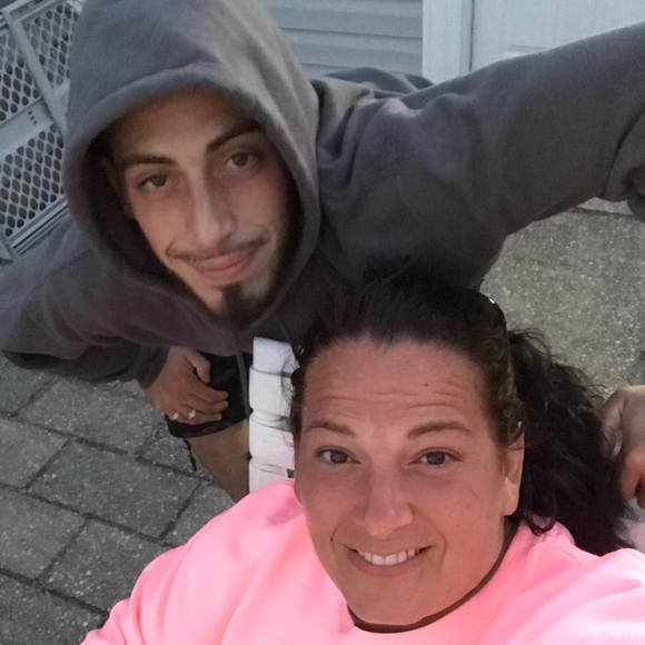 Profile Picture of Toni deluca Innarella (@toniandvinny) on Poshmark