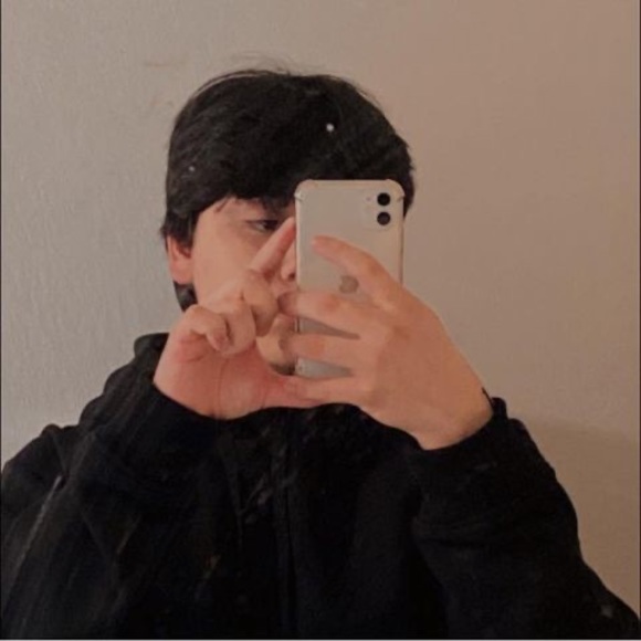 Profile Picture of Jared Morales (@jared2022) on Poshmark