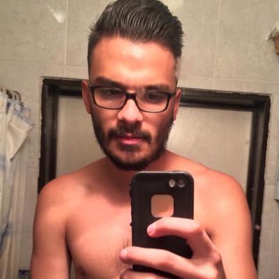 Profile Picture of Carlos Olague (@olague95) on Twitter