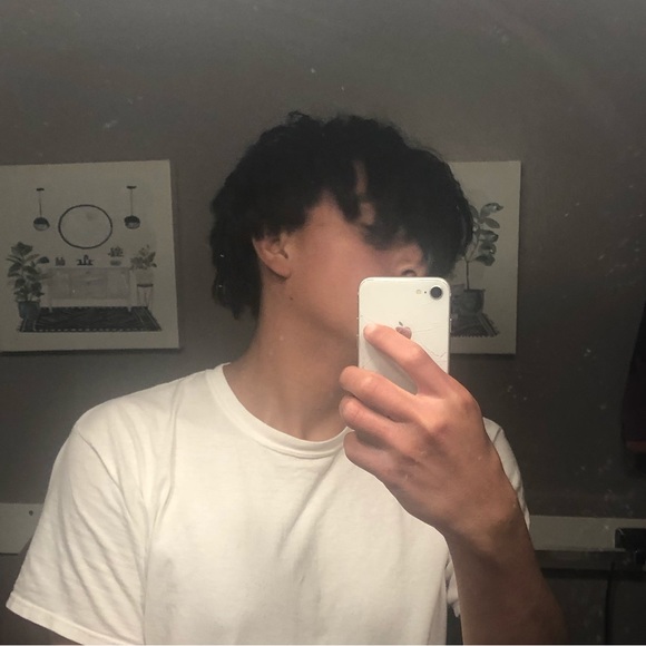 Profile Picture of Juan Arroyo (@carlosarroyo559) on Poshmark