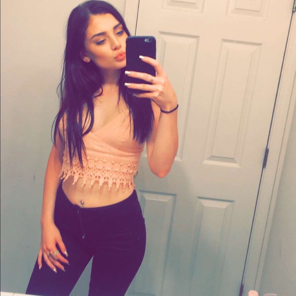 Profile Picture of Haley Boyle (@yagirlhaleyy) on Poshmark