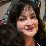 Profile Picture of Suzanne Ossa-Richardson (@lily.plum) on Instagram