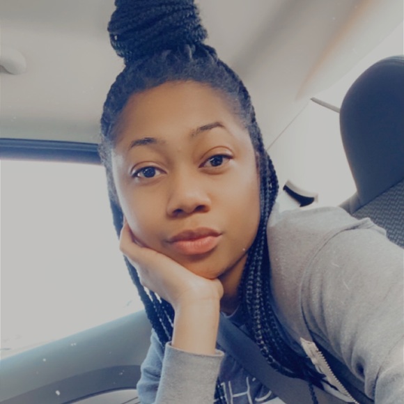 Profile Picture of Alexus Adams (@lanice94) on Poshmark