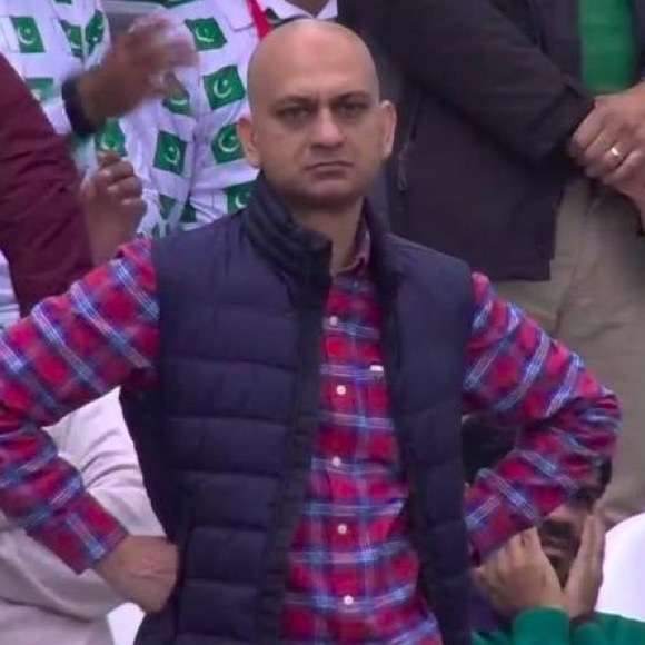 Profile Picture of Bryan Rosenfarb (@farb630) on Poshmark