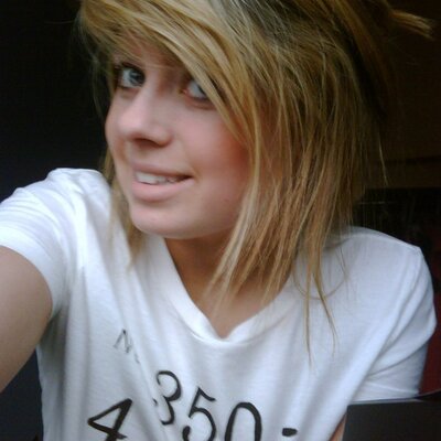 Profile Picture of Lucy Travers (@lucytravers) on Twitter