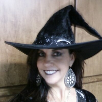 Profile Picture of SHARI ADAMS (@SHARIADAMS) on Twitter