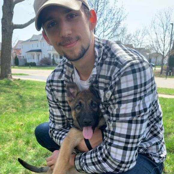 Profile Picture of Nick Stadnyk (@hi82) on Poshmark