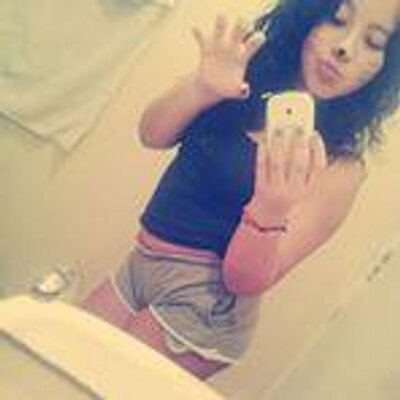 Profile Picture of Michelle Alvarado (@olate_13) on Twitter