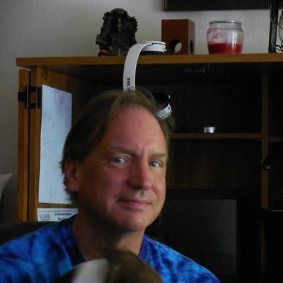 Profile Picture of Dave Korpi (@lesserbirds) on Twitter