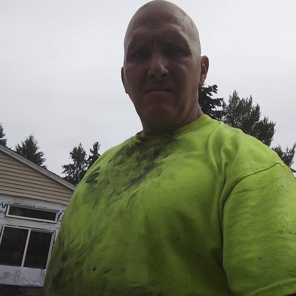 Profile Picture of James Getz (@jamesgetz) on Poshmark