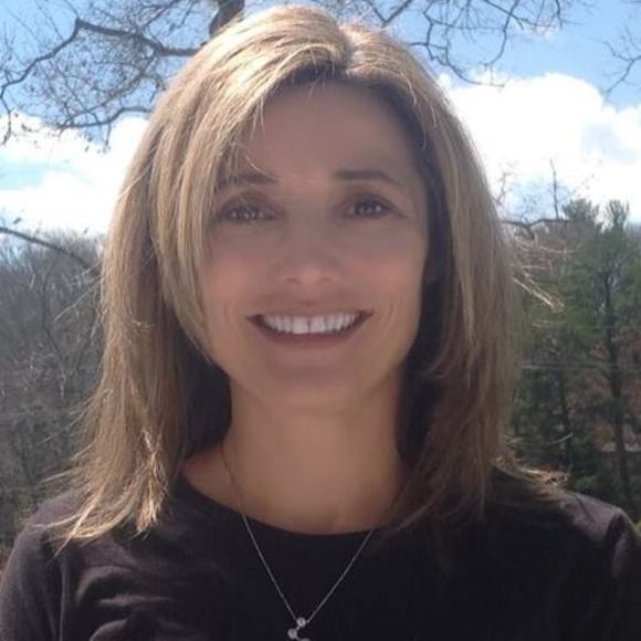 Profile Picture of Michele Botwright (@eexmichele) on Poshmark