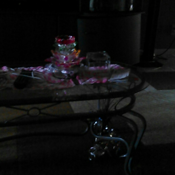 Profile Picture of Andrea Plummer (@annieplumm) on Poshmark