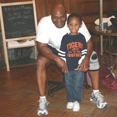 Profile Picture of Yale Peebles (@YaleP) on Twitter