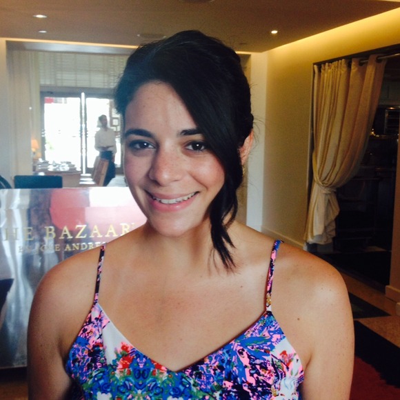 Alyssa Aguero - Poshmark Profile Picture of Alyssa Aguero (@alyssa_aguero) on Poshmark