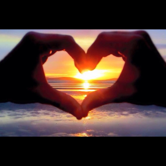 Profile Picture of Mollie Lagrow (@coffee705) on Poshmark