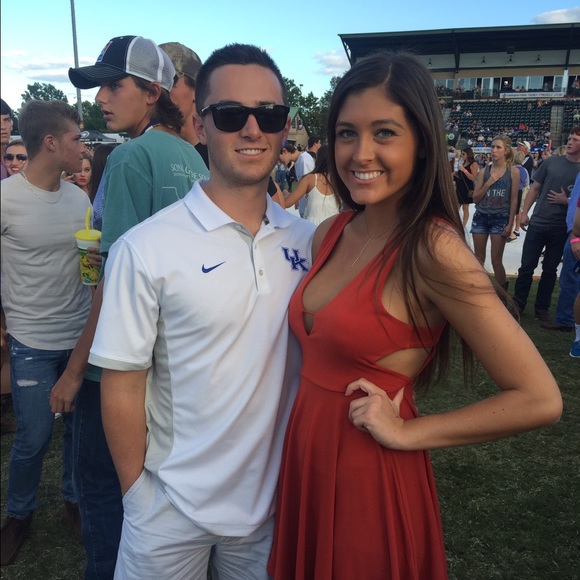 Profile Picture of Landon Moberly (@landonmoberly) on Poshmark