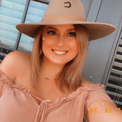 Profile Picture of Aila LaBrake (@Aila_sunday) on Twitter