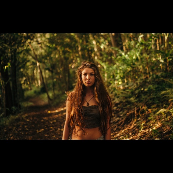 Profile Picture of Ambrie Bosworth (@ambrieb) on Poshmark