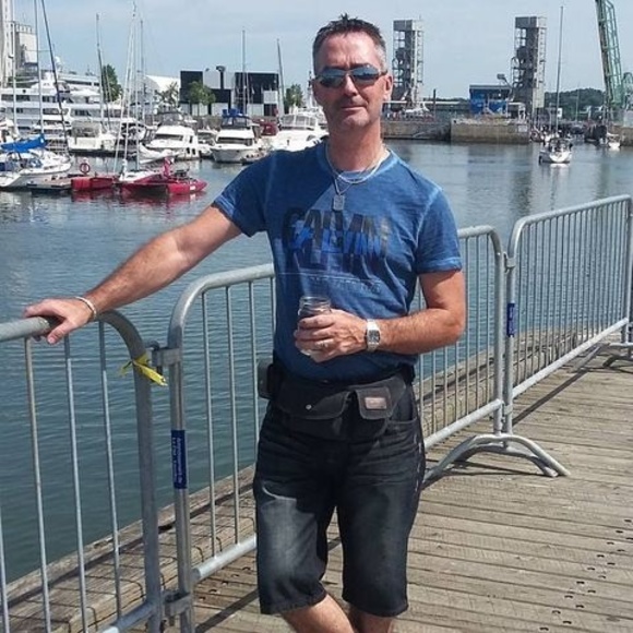 Alain Turgeon - Poshmark Profile Picture of Alain Turgeon (@aleannndro) on Poshmark