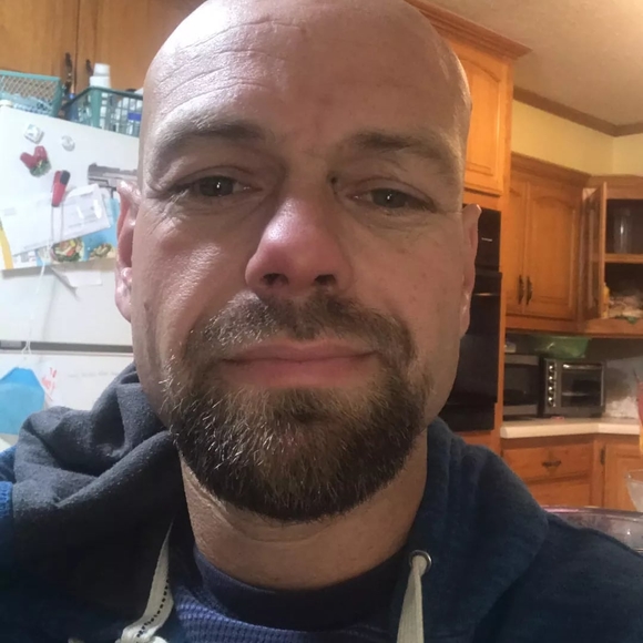 Profile Picture of James Pryor jr. (@promech81) on Poshmark