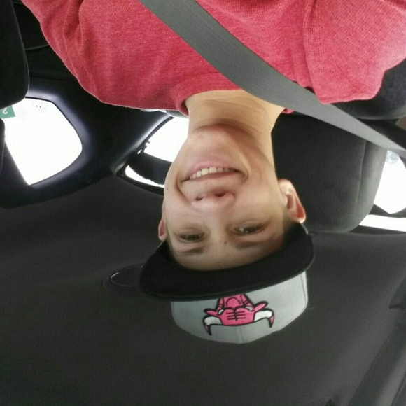 Profile Picture of Alex Redner (@alexredner) on Poshmark