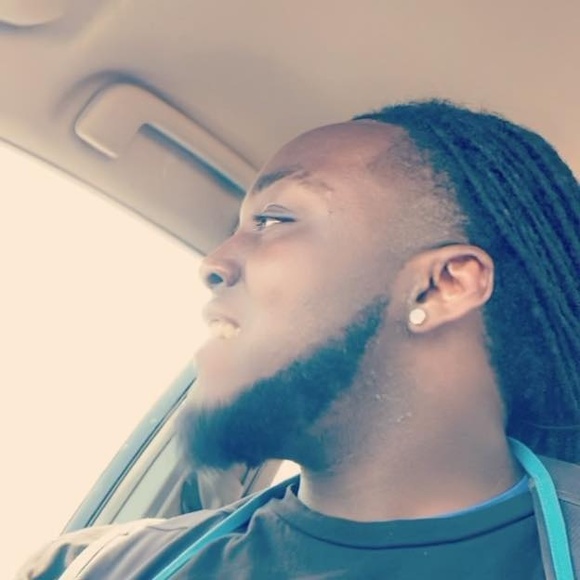 Profile Picture of Markese Caston (@kese_da_man) on Poshmark