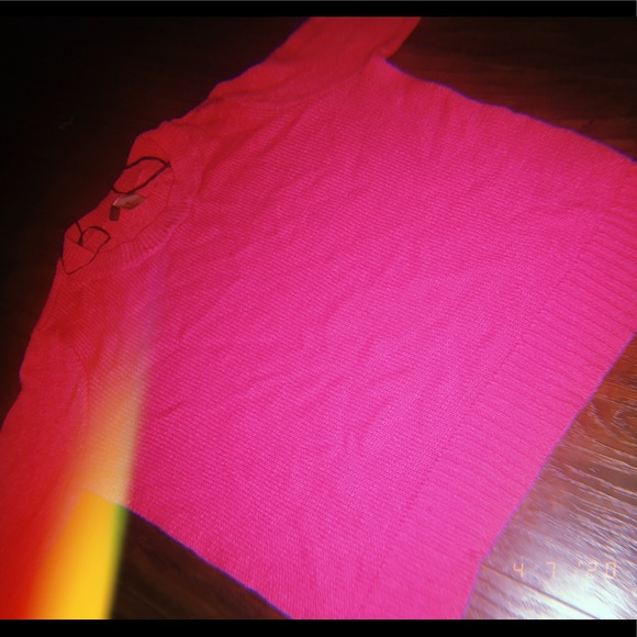 Profile Picture of Melanie Melian (@melanie678897) on Poshmark