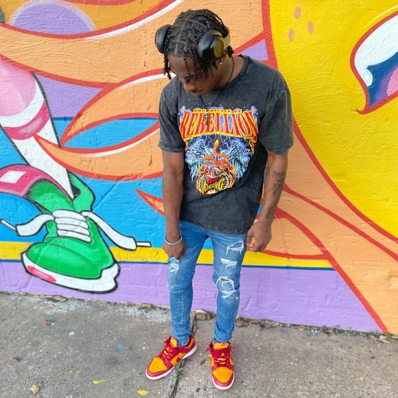 Profile Picture of Calvin Choice (@playsoanti4) on Poshmark