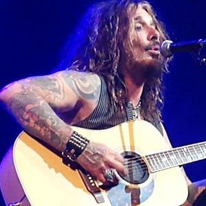 Profile Picture of John Corabi (@johncorabisongs) on Myspace