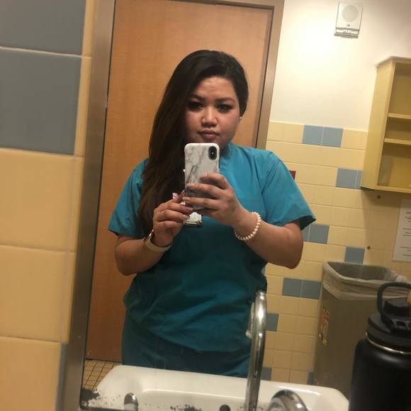 Profile Picture of Mellizza Lansang (@mellizza) on Poshmark