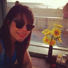 Profile Picture of Genesis Zamora (@genslita) on Pinterest