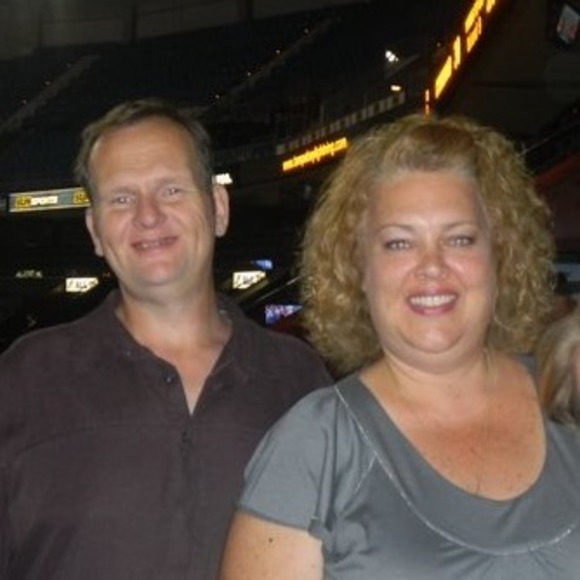 Profile Picture of Lisa Moriarty (@shamrocks1998) on Poshmark