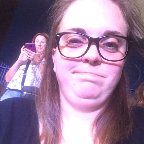 Profile Picture of Julia Hester (@juliahester) on Poshmark
